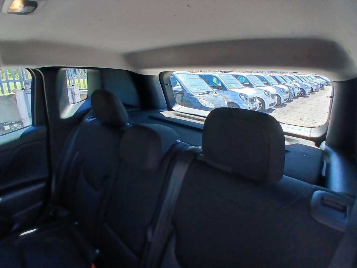 Jeep Renegade 1.0 T3 Limited (19)