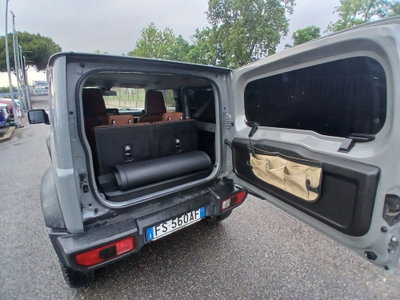Suzuki Jimny 1.5 5MT Top (17)
