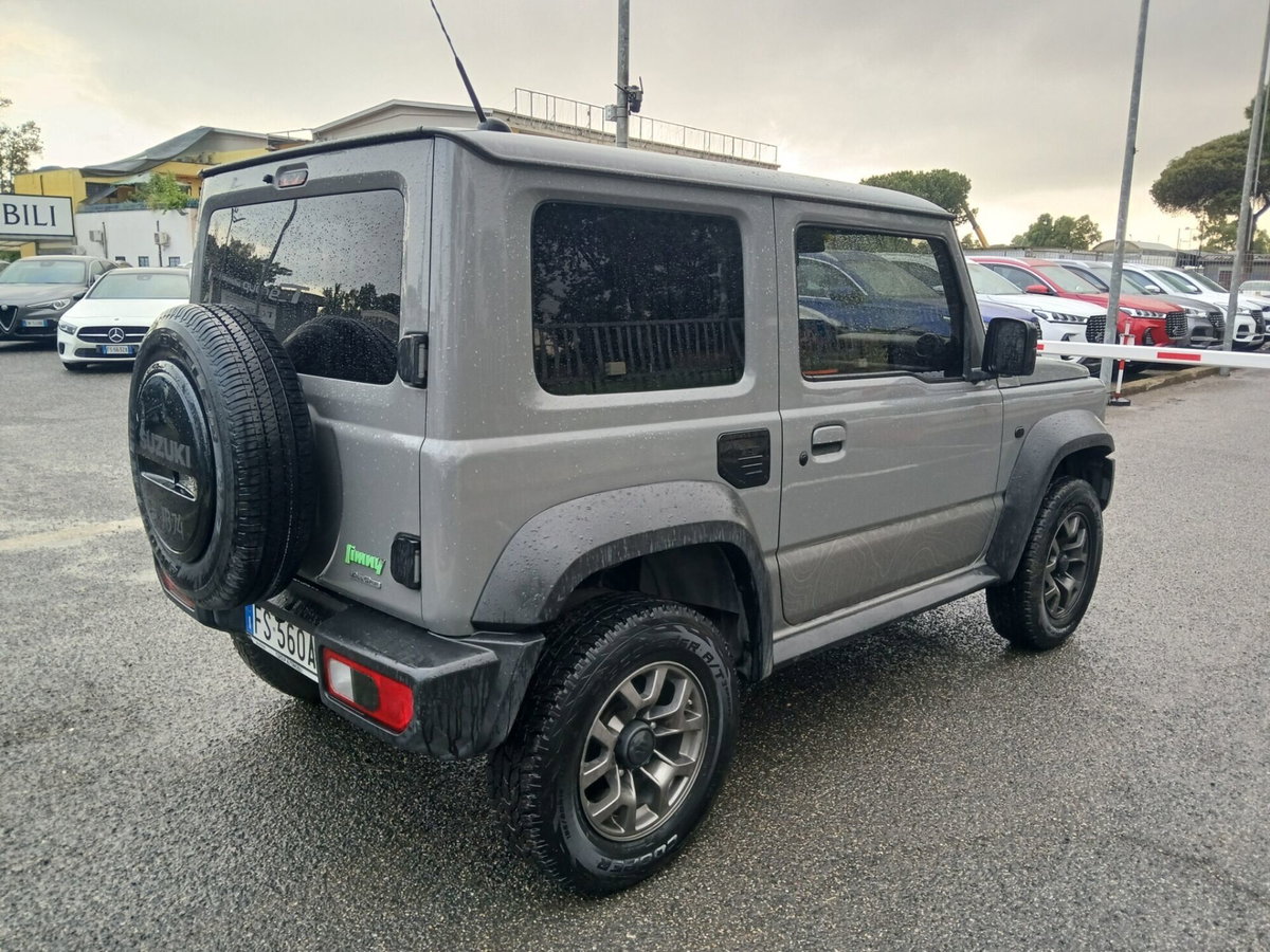 Suzuki Jimny 1.5 5MT Top (5)