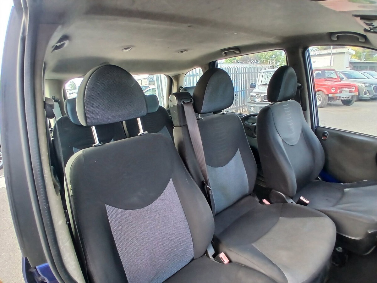 Fiat Multipla 1.9 MJT Dynamic (11)