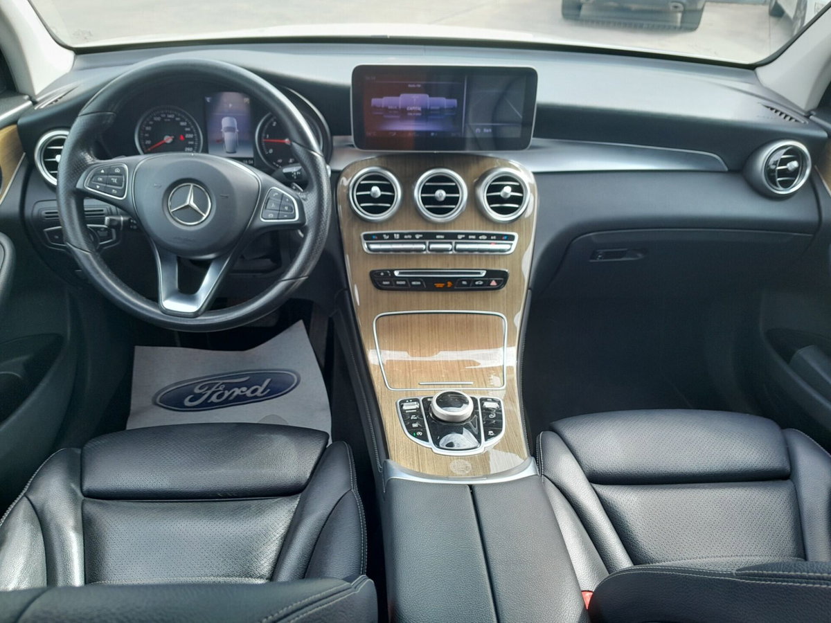 Mercedes-Benz GLC Coupé 220 d 4Matic Coupé Premium (19)