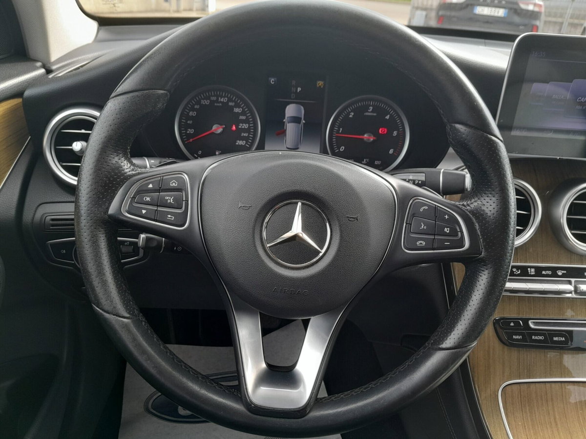 Mercedes-Benz GLC Coupé 220 d 4Matic Coupé Premium (20)