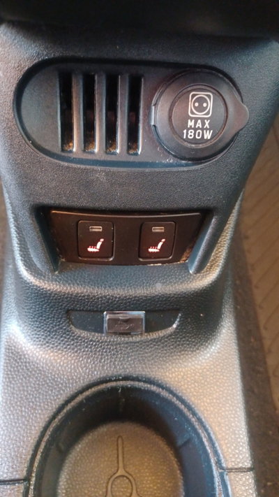 Ford Ka 1.2 8V 69CV Titanium (11)