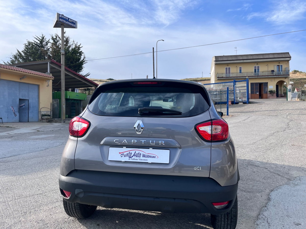 Renault Captur 1.5 dCi 8V 90 CV Start&Stop Energy R-Link (4)