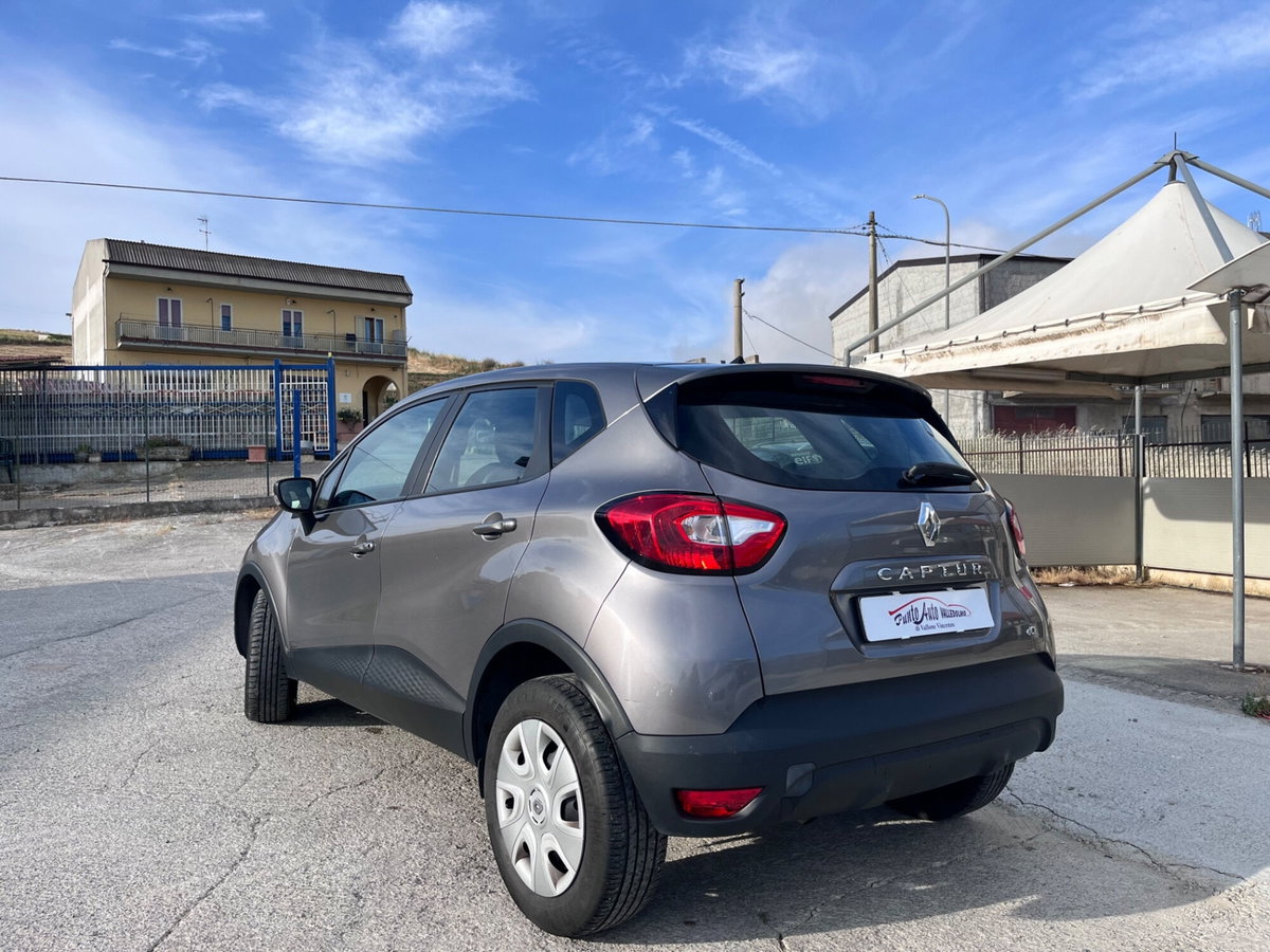 Renault Captur 1.5 dCi 8V 90 CV Start&Stop Energy R-Link (5)