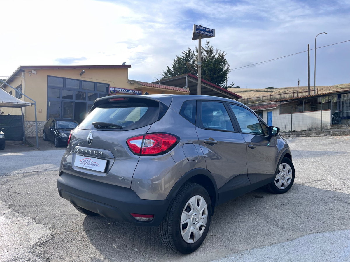 Renault Captur 1.5 dCi 8V 90 CV Start&Stop Energy R-Link (6)