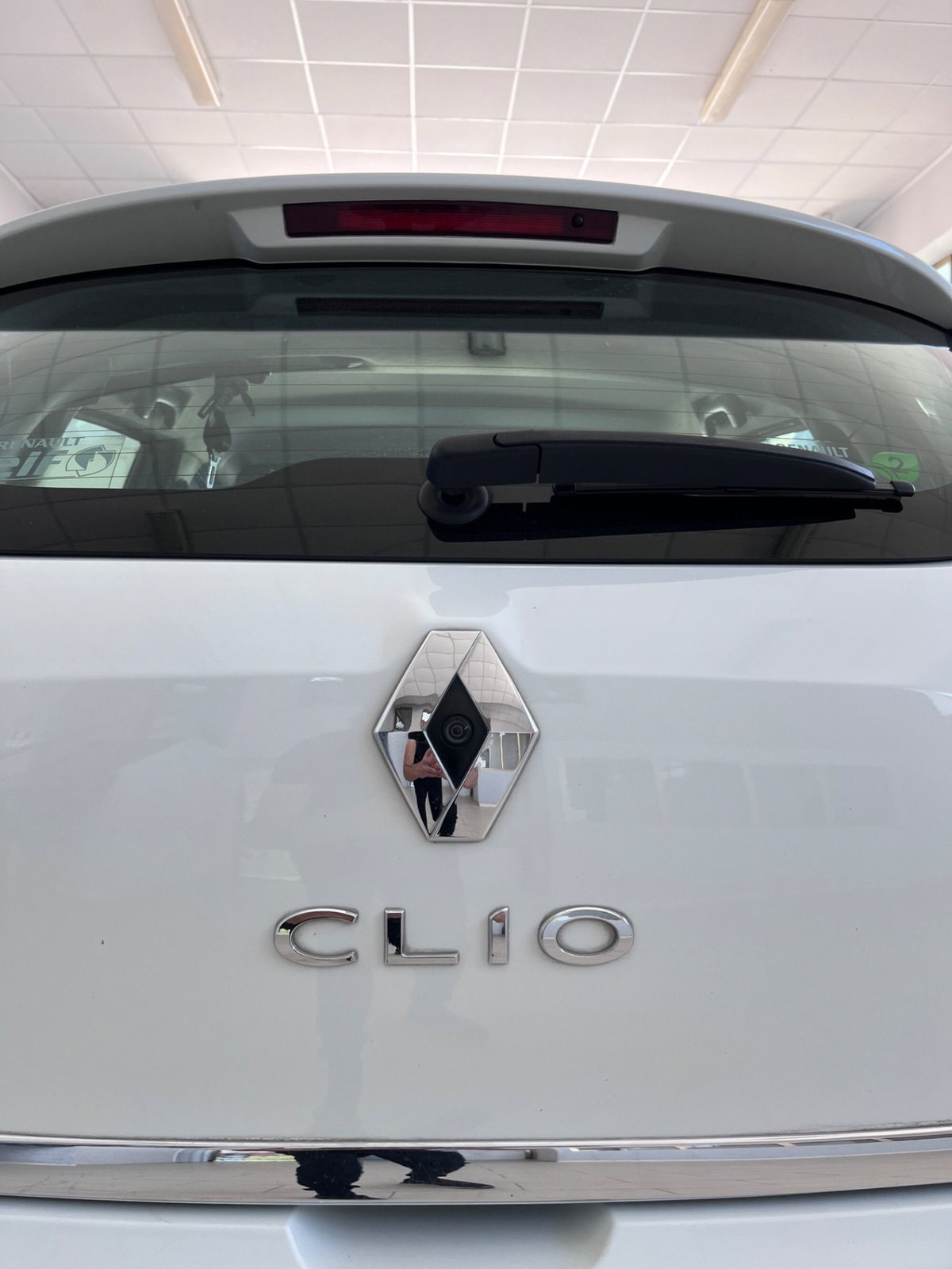 Renault Clio 1.5 dCi 90CV 3 porte Luxe (5)