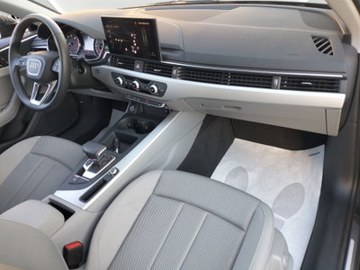 Audi A4 Avant 40 TFSI S tronic Business (15)