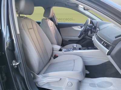 Audi A4 Avant 40 TFSI S tronic Business (16)