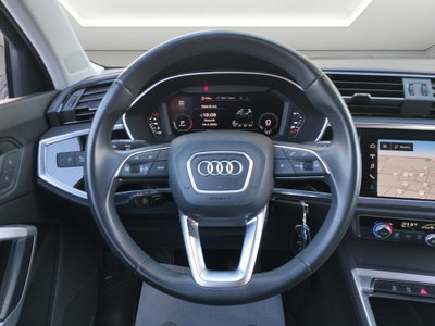 Audi Q3 35 TDI quattro S tronic Business (11)