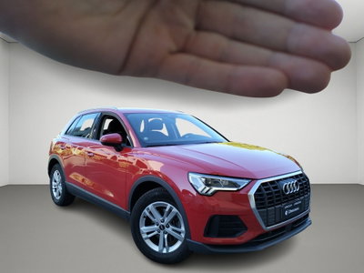 Audi Q3 35 TDI quattro S tronic Business (3)
