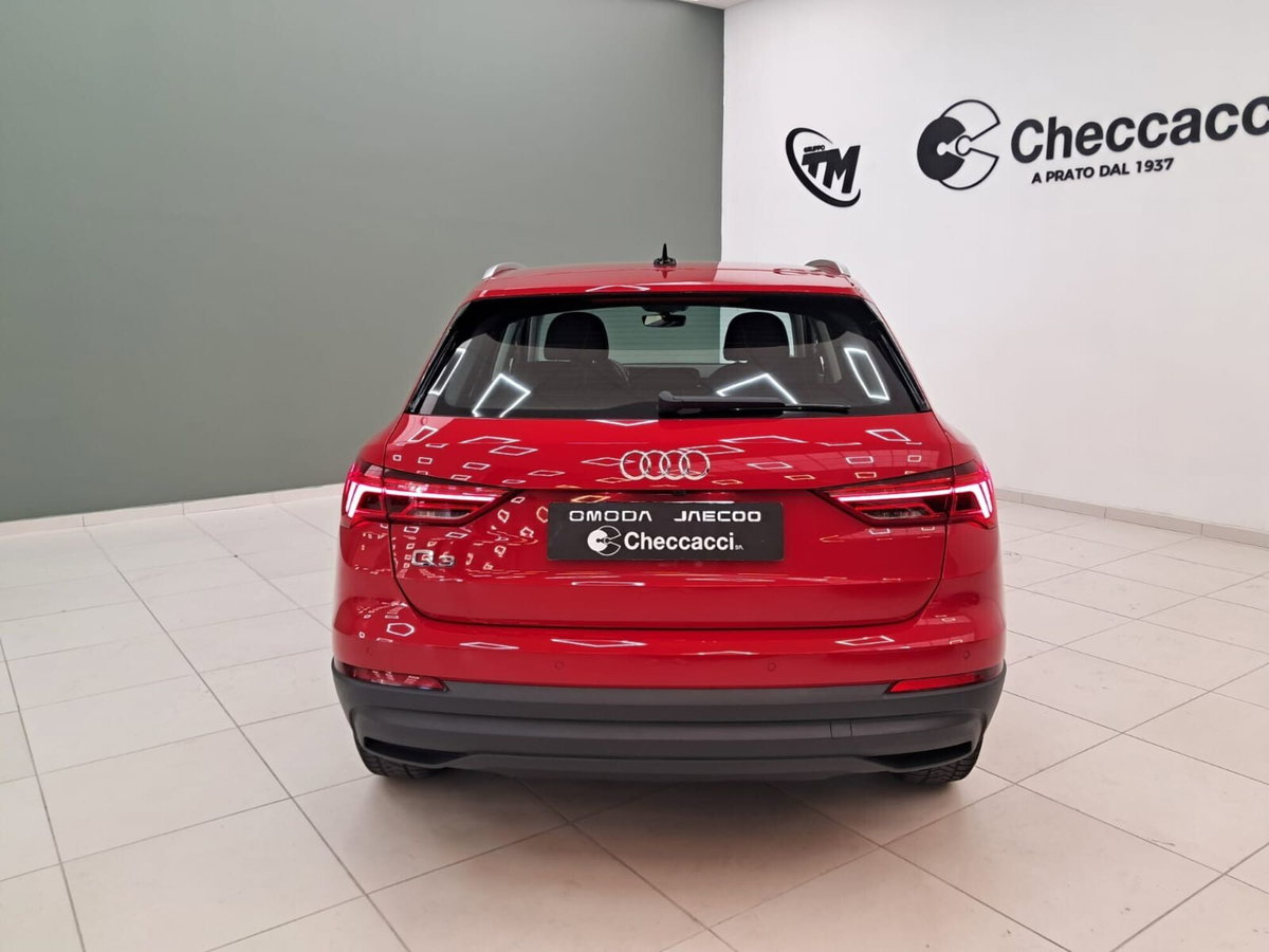 Audi Q3 35 TDI quattro S tronic Business (5)
