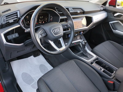 Audi Q3 35 TDI quattro S tronic Business (7)