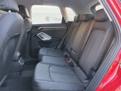 Audi Q3 35 TDI quattro S tronic Business (9)