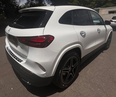 Mercedes-Benz GLA SUV 200 d AMG Line Premium Plus 4matic auto (3)