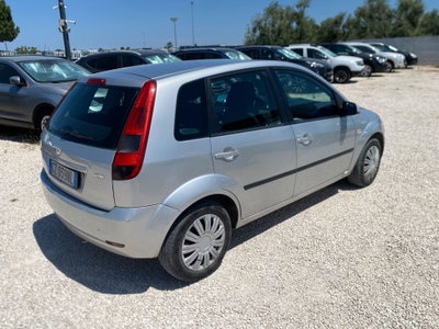 Ford Fiesta 1.4 TDCi 5p. Ghia (3)