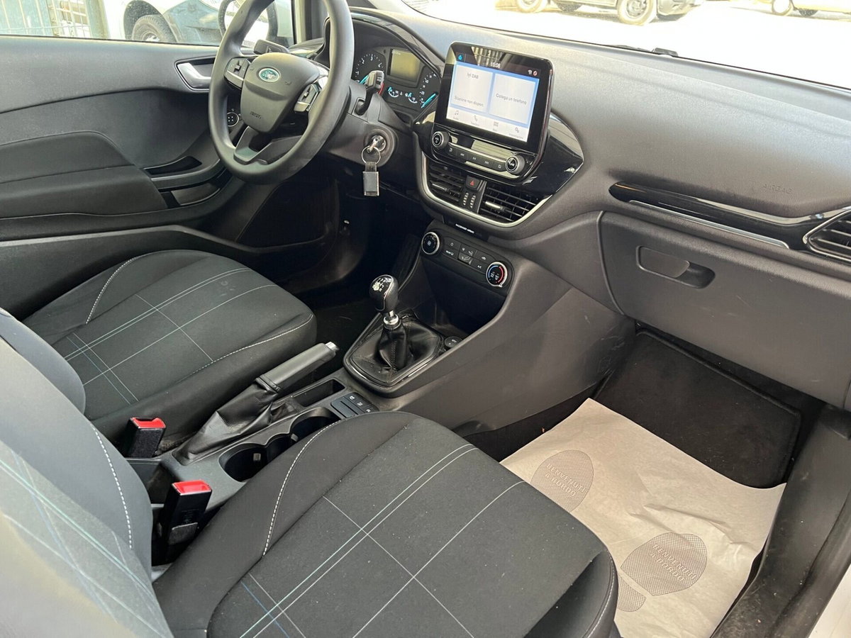 Ford Fiesta 1.5 EcoBlue 3 porte ST-Line (8)