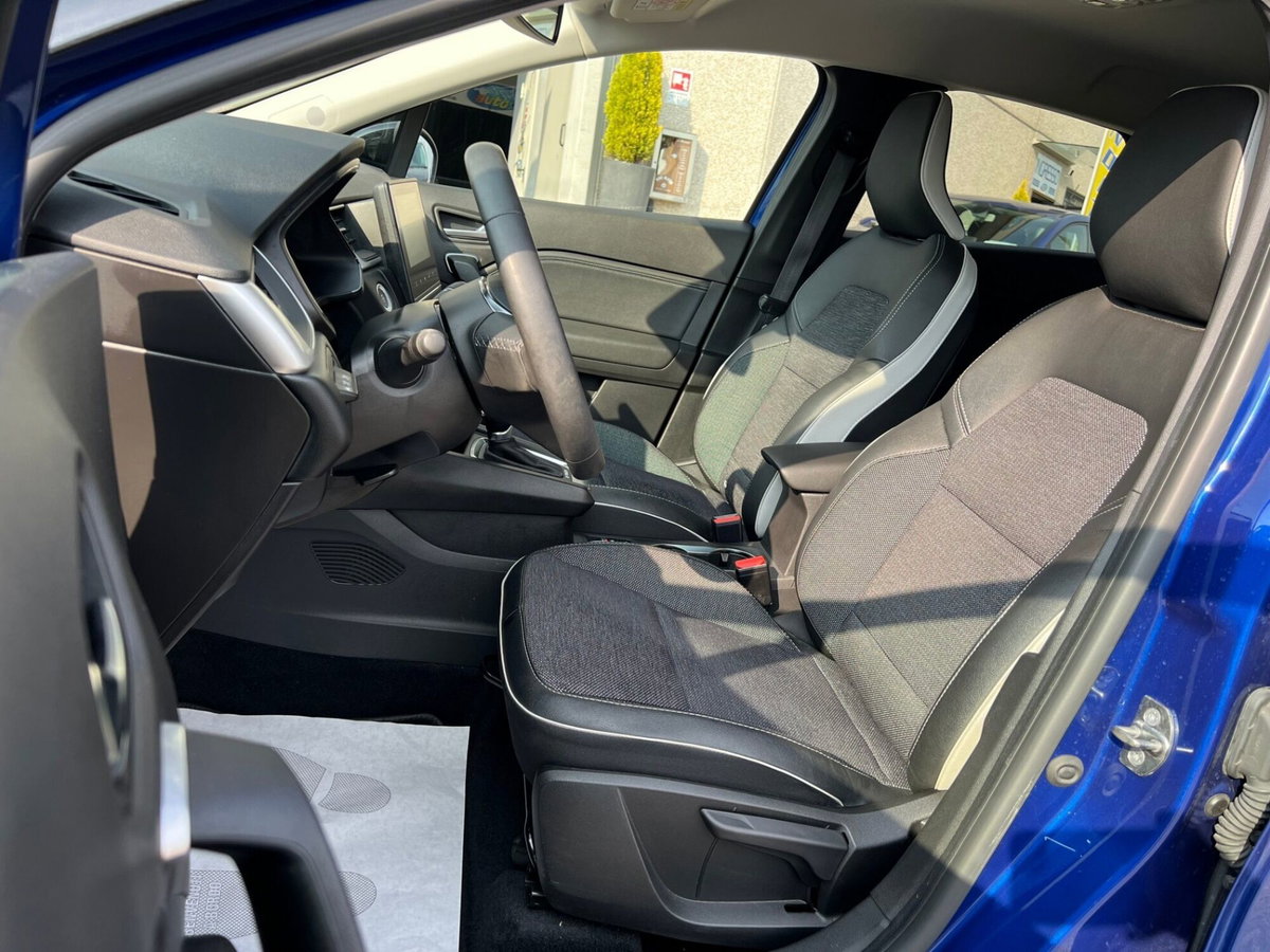 Renault Captur Full Hybrid E-Tech 145 CV Evolution (13)