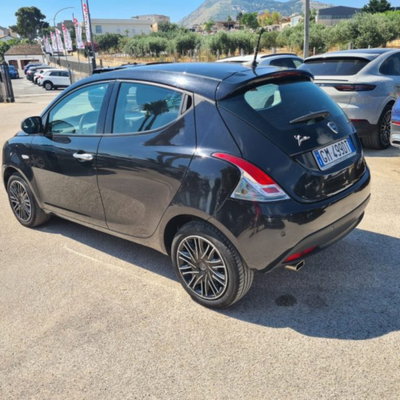 Lancia Ypsilon 1.0 FireFly 5 porte S&S Hybrid Ecochic Gold (5)