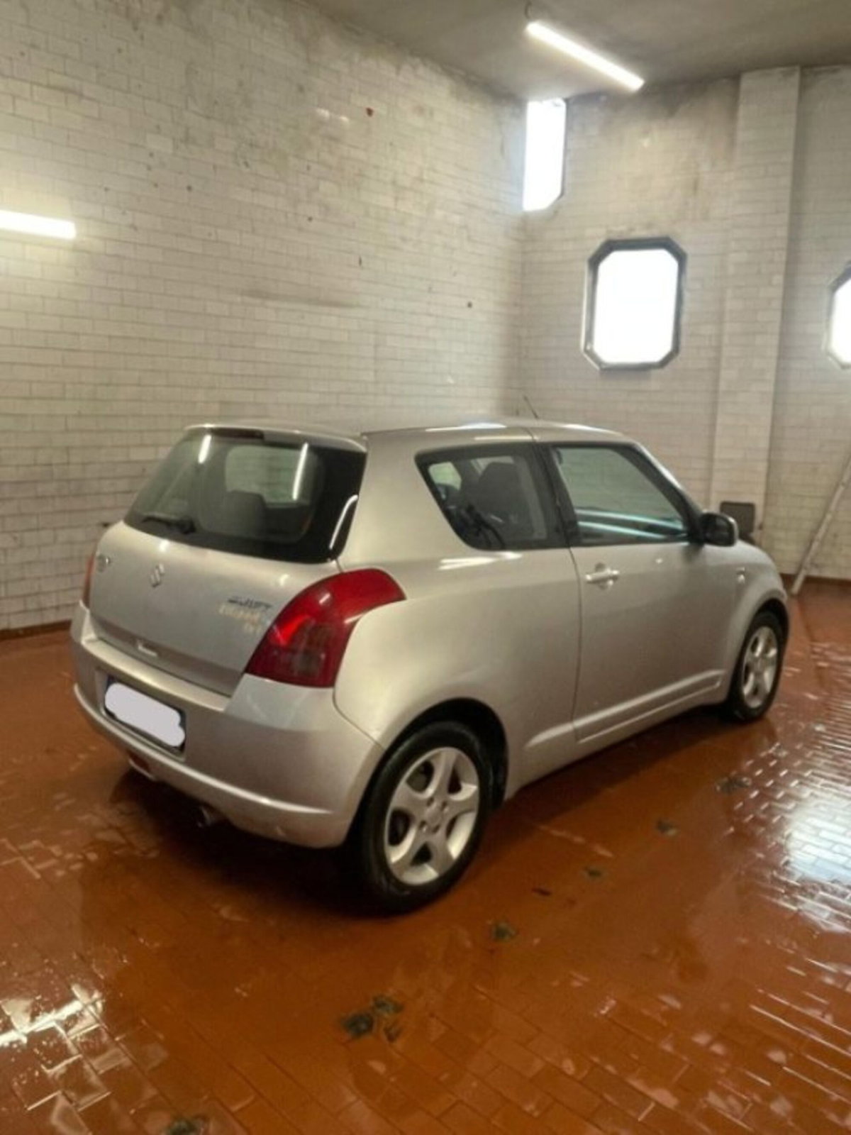 Suzuki Swift 1.3 DDiS 3p. GL (11)