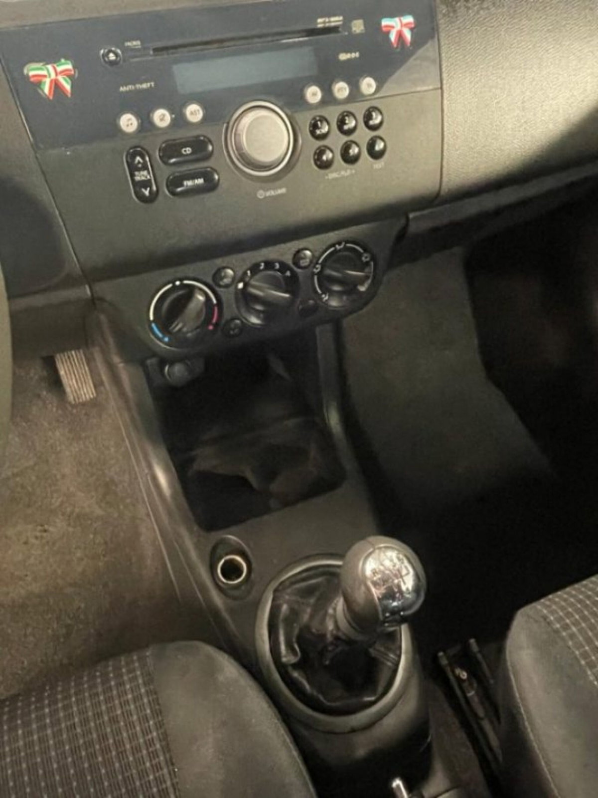 Suzuki Swift 1.3 DDiS 3p. GL (2)