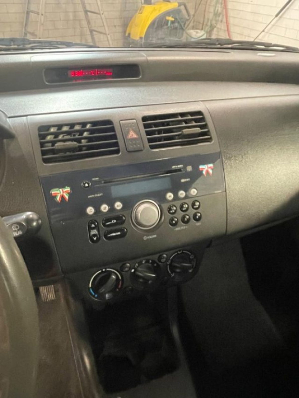 Suzuki Swift 1.3 DDiS 3p. GL (3)