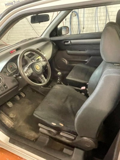 Suzuki Swift 1.3 DDiS 3p. GL (5)