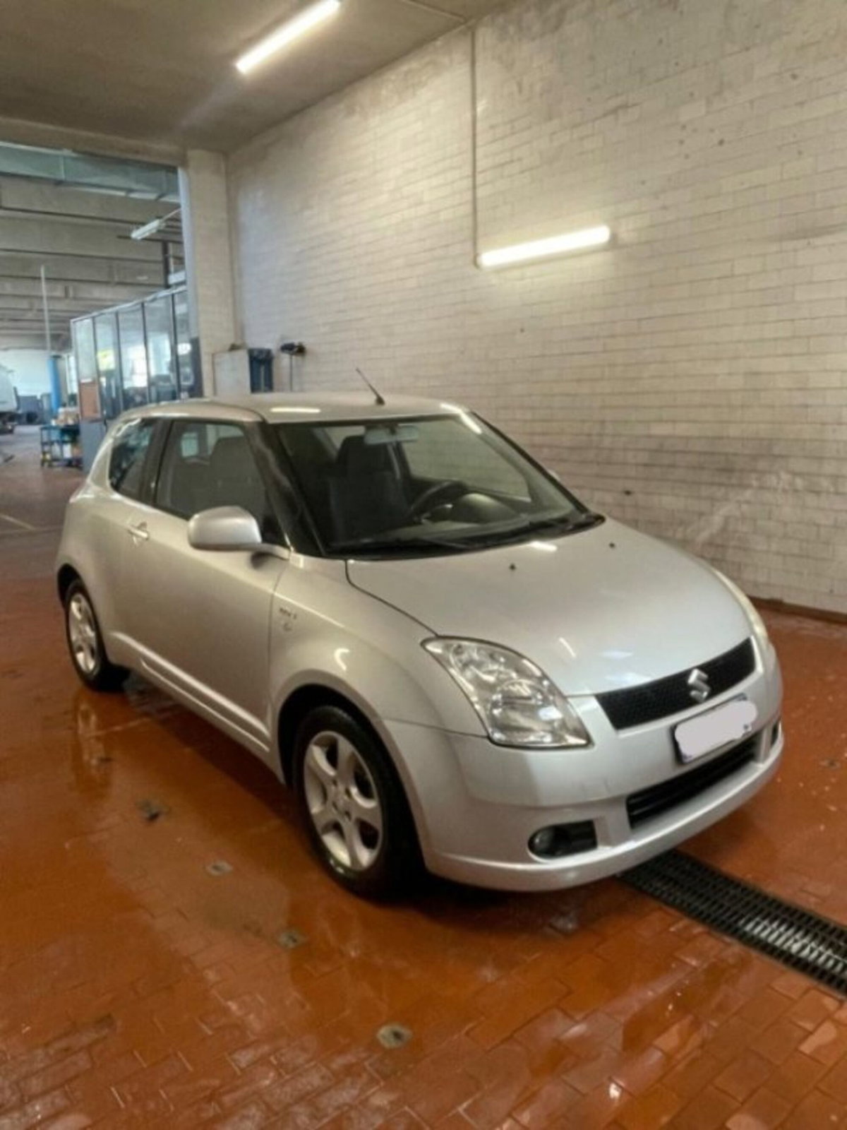 Suzuki Swift 1.3 DDiS 3p. GL (9)