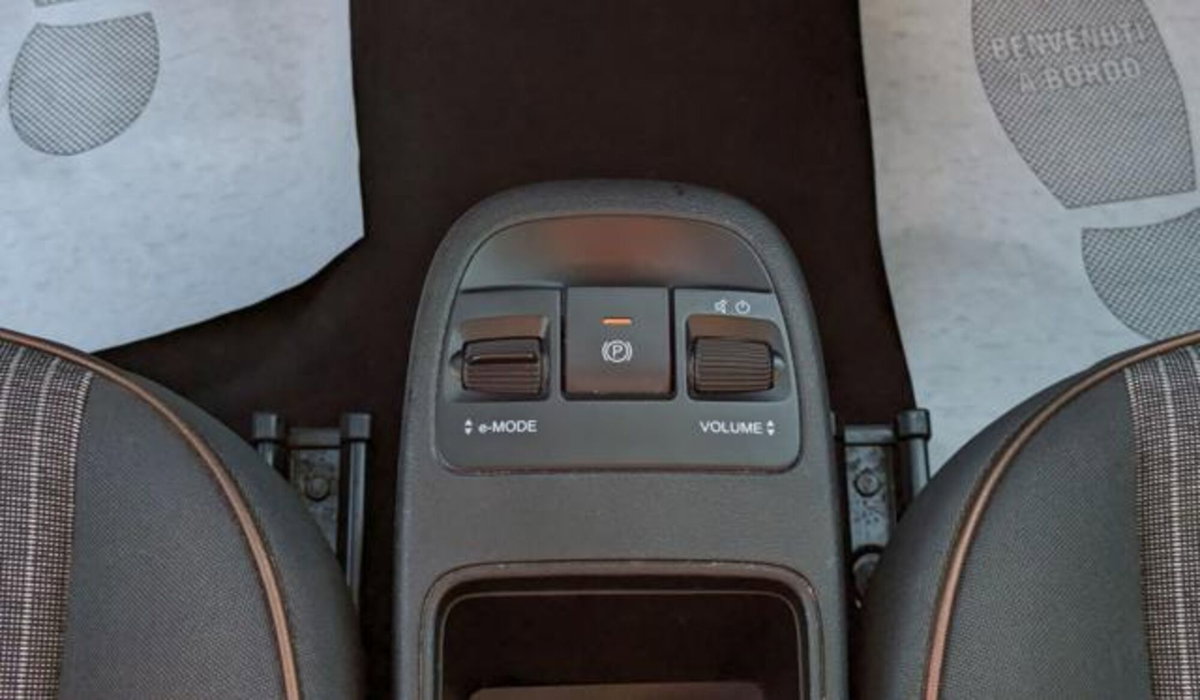 Fiat 500e Icon Berlina 23,65 kWh (11)