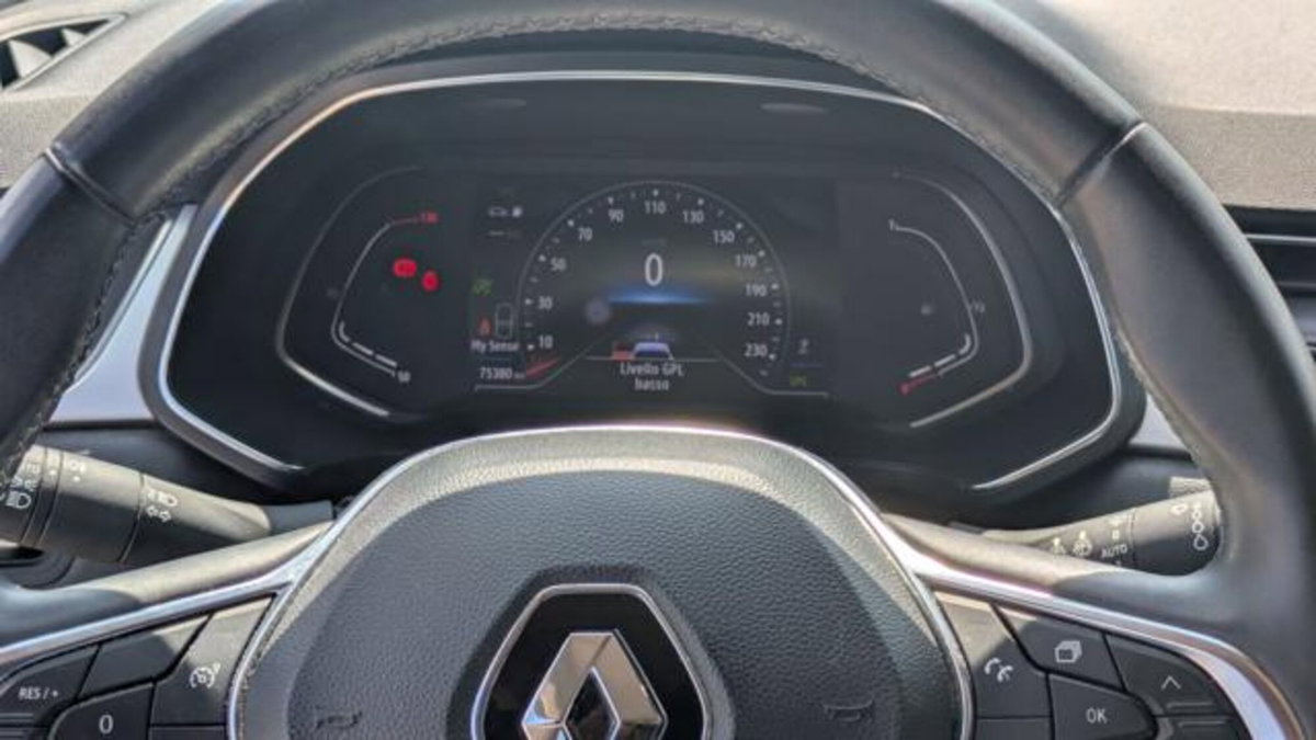 Renault Captur TCe 100 CV GPL FAP Intens (8)