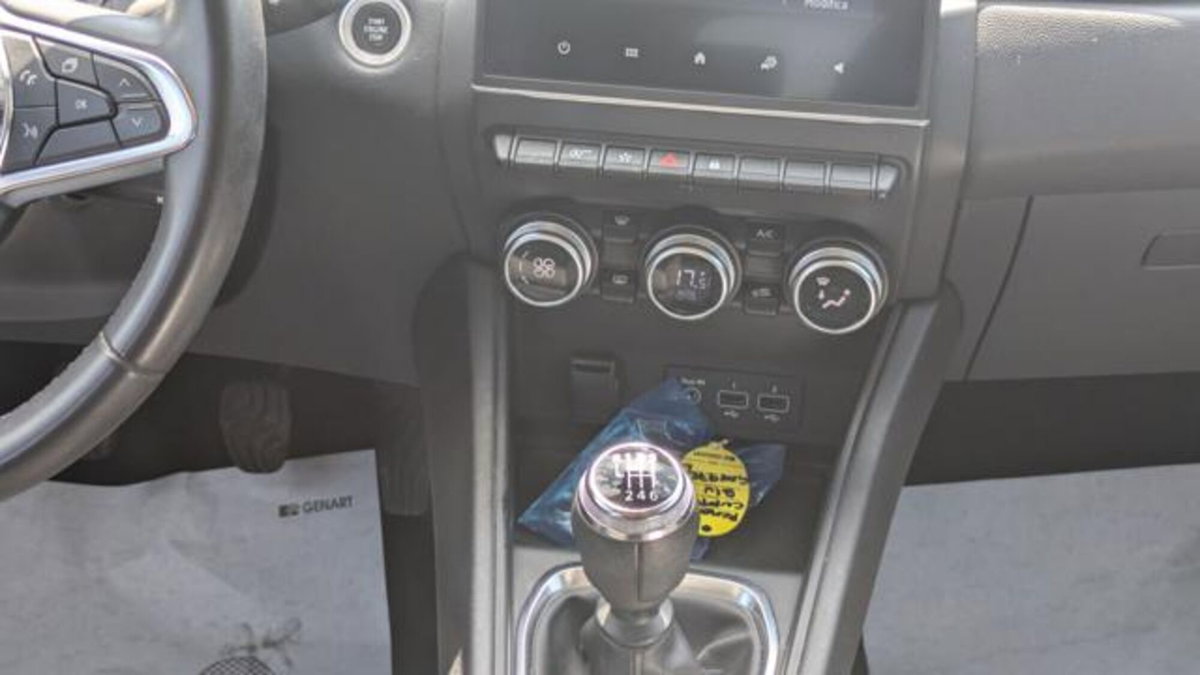 Renault Captur TCe 100 CV GPL FAP Intens (9)
