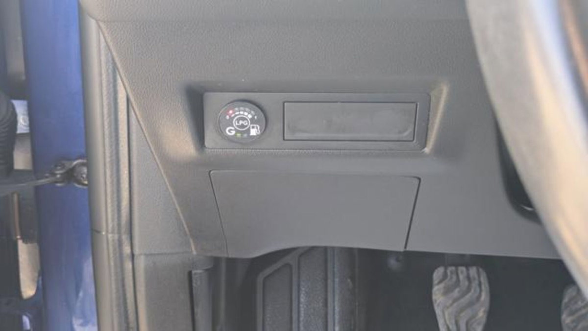 Renault Captur TCe 100 CV GPL FAP Intens (14)