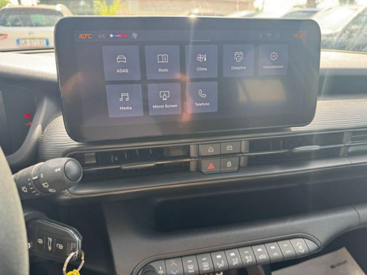 Jeep Avenger 1.2 turbo Longitude fwd 100cv (11)