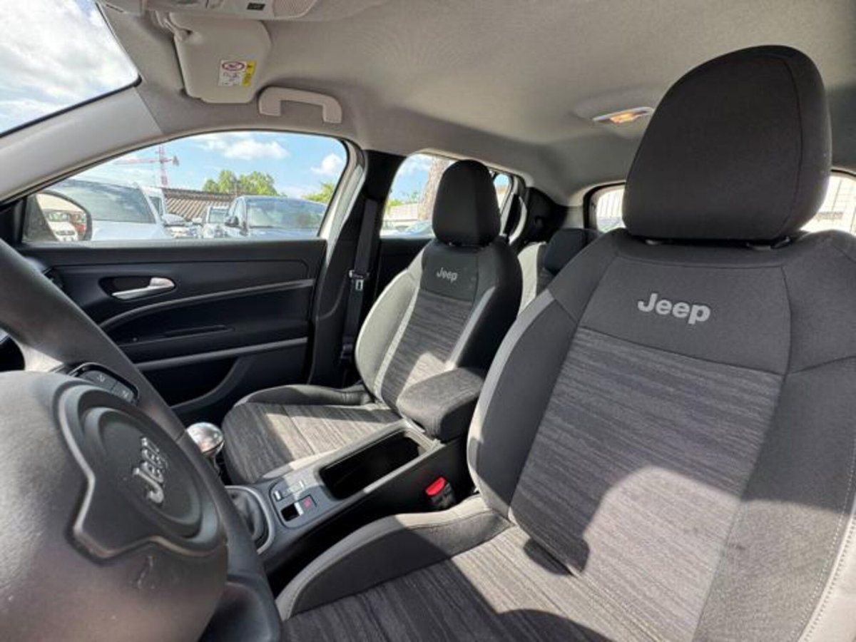 Jeep Avenger 1.2 turbo Longitude fwd 100cv (14)