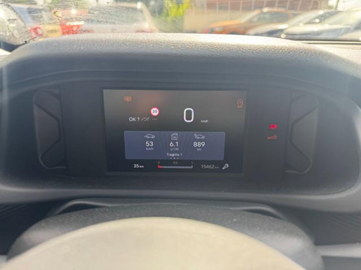 Jeep Avenger 1.2 turbo Longitude fwd 100cv (9)