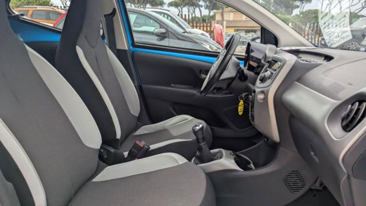 Toyota Aygo 1.0 12V VVT-i 5 porte Now GPL (13)
