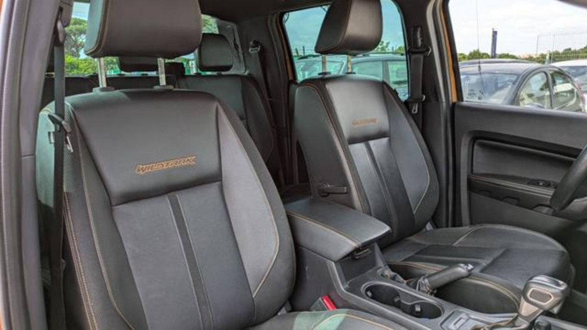 Ford Ranger Pick-up Ranger 2.0 ECOBLUE aut. 213 CV DC Limited 5 posti (12)