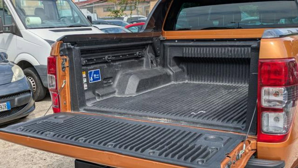 Ford Ranger Pick-up Ranger 2.0 ECOBLUE aut. 213 CV DC Limited 5 posti (17)