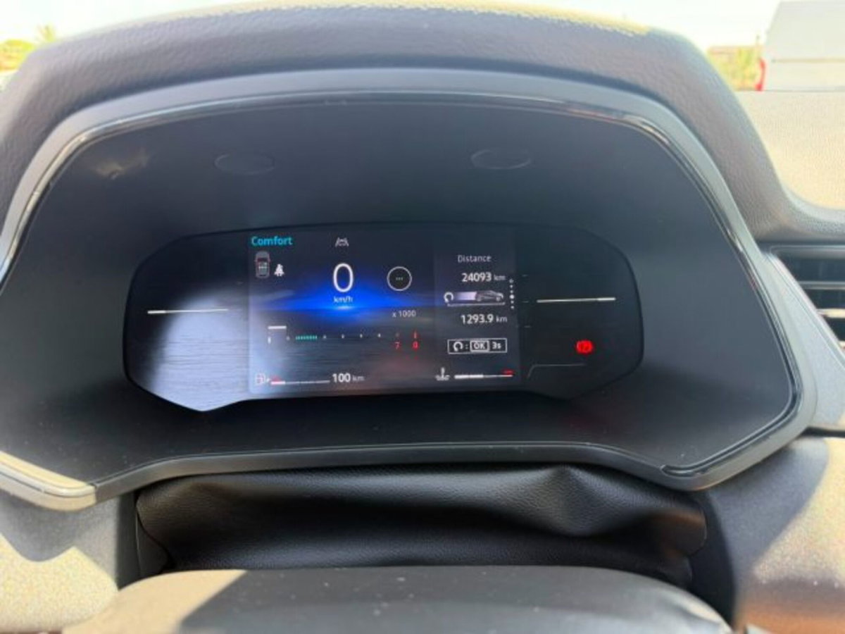 Renault Captur TCe 90 CV Techno (11)