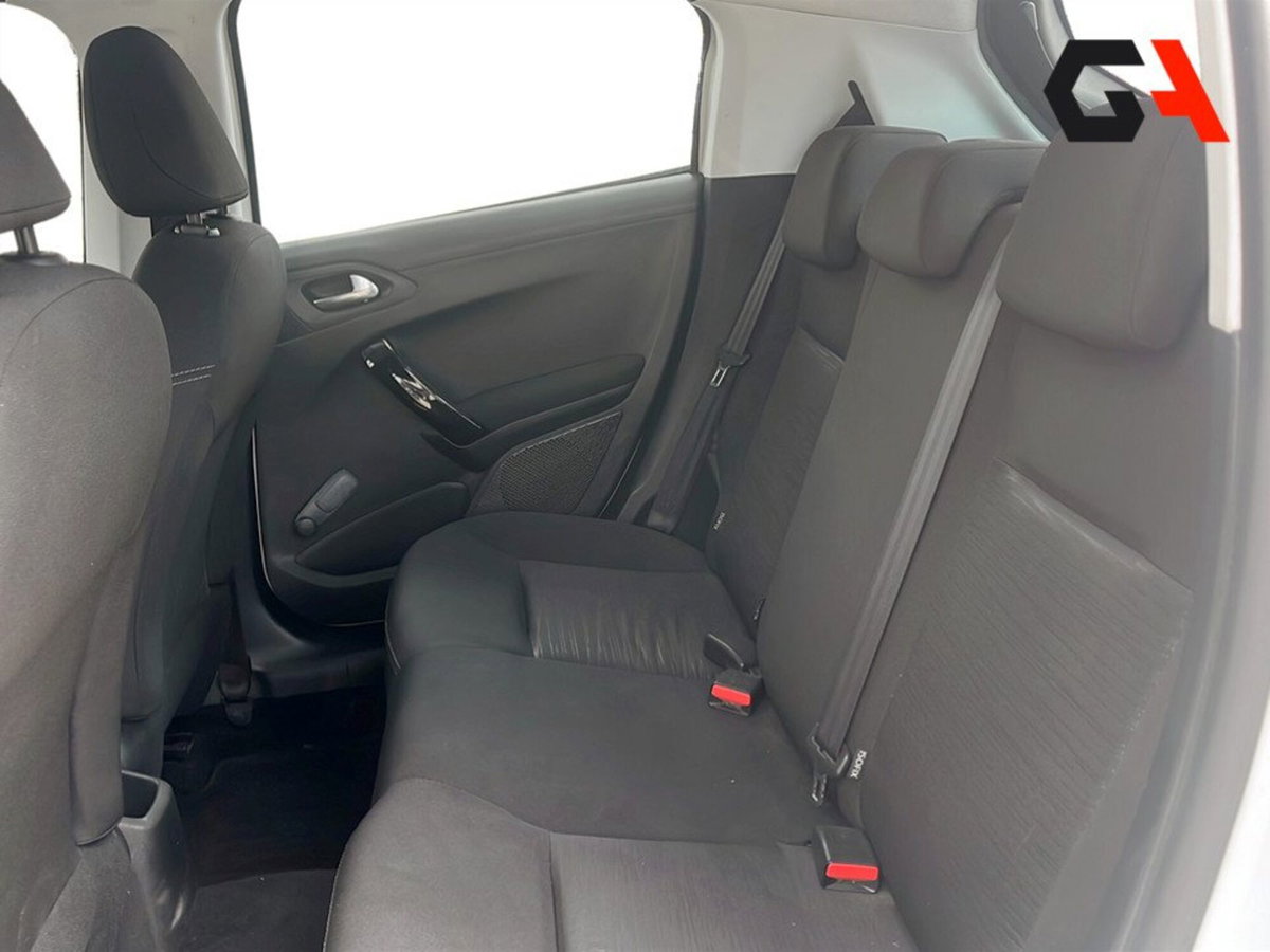 Peugeot 208 VTi 68 CV 5 porte Access (11)