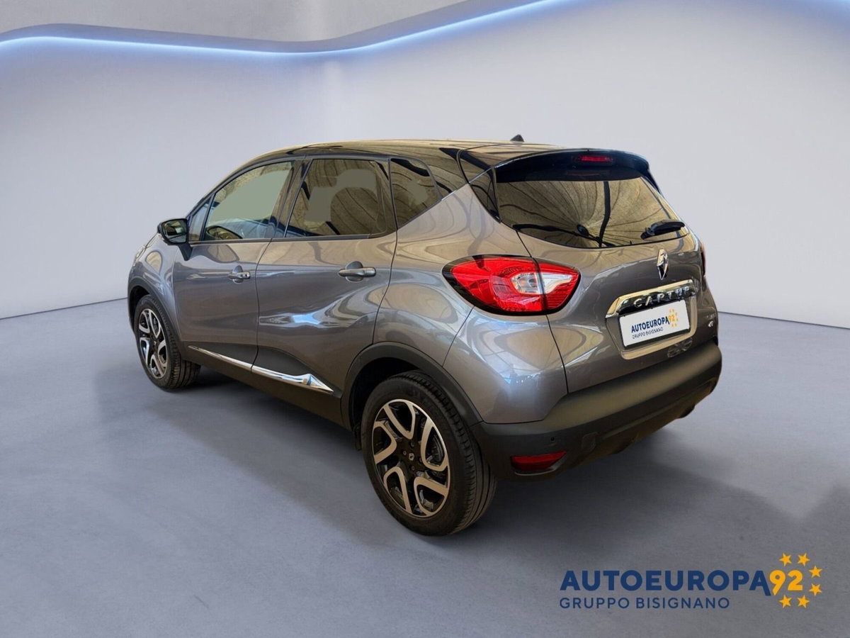 Renault Captur dCi 8V 90 CV Start&Stop Energy Iconic (2)