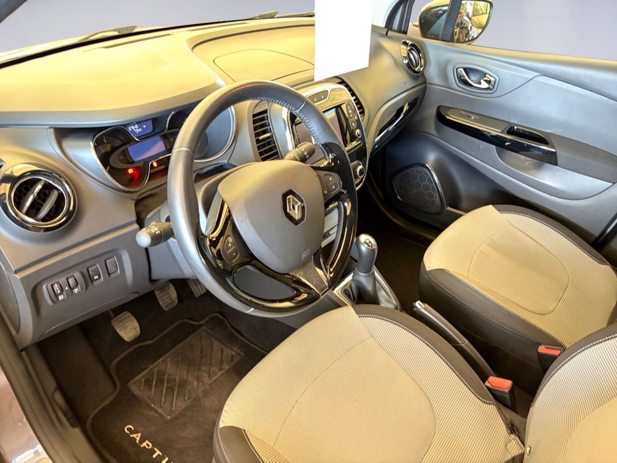 Renault Captur dCi 8V 90 CV Start&Stop Energy Iconic (7)