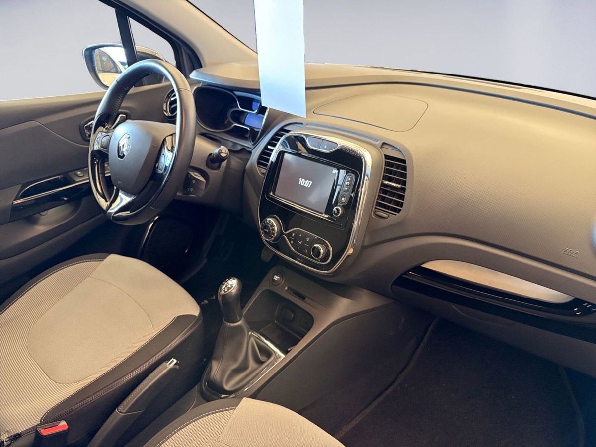 Renault Captur dCi 8V 90 CV Start&Stop Energy Iconic (9)