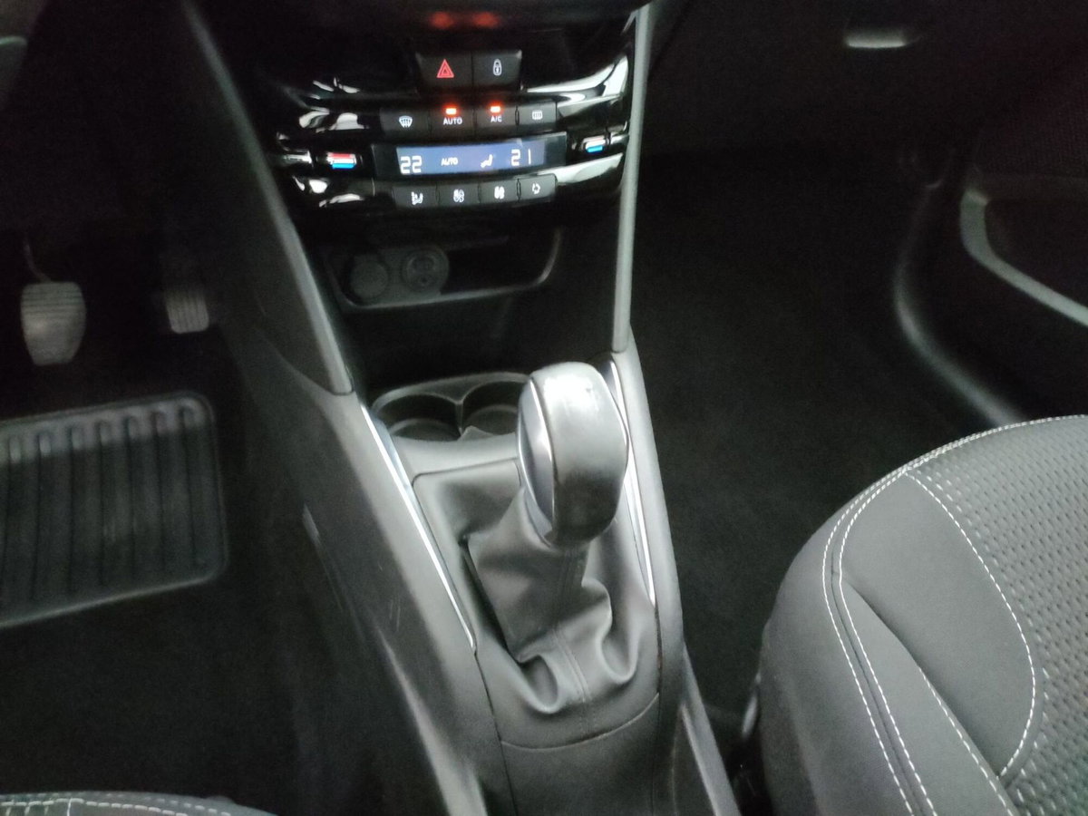 Peugeot 208 82 5 porte Allure (12)
