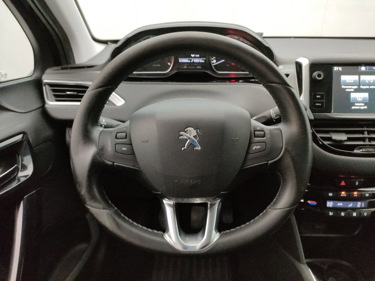 Peugeot 208 82 5 porte Allure (13)