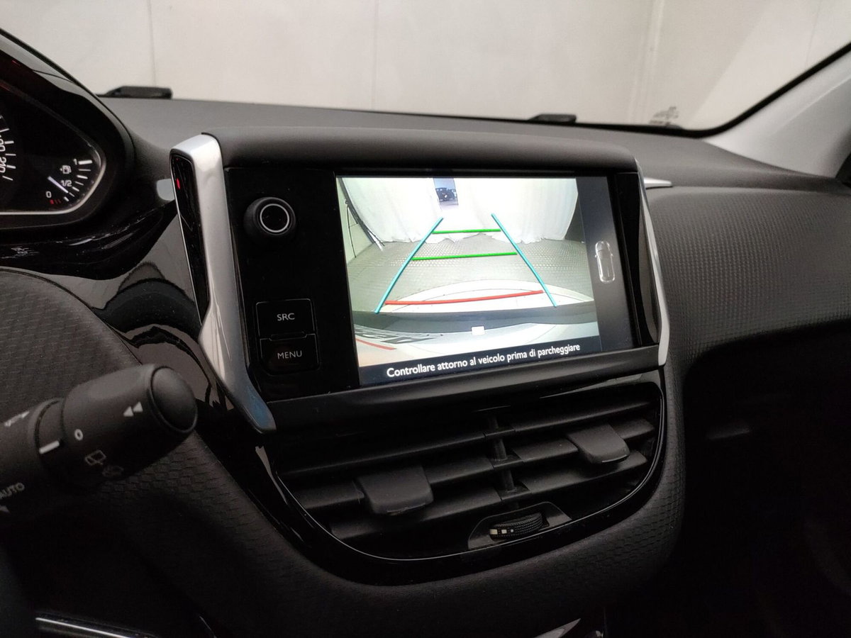 Peugeot 208 82 5 porte Allure (19)