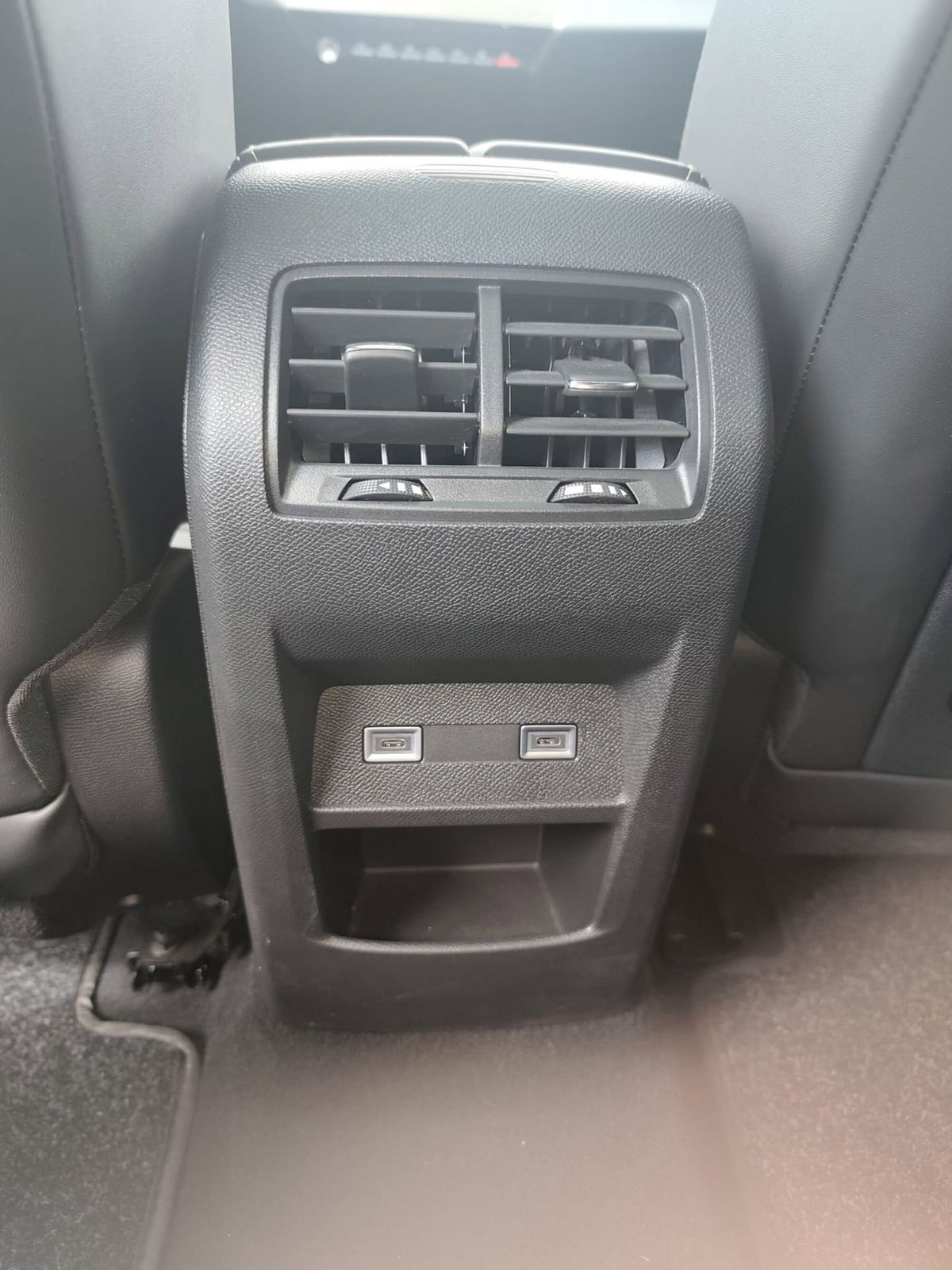 Peugeot 408 1.2 puretech GT s&s 130cv eat8 (12)