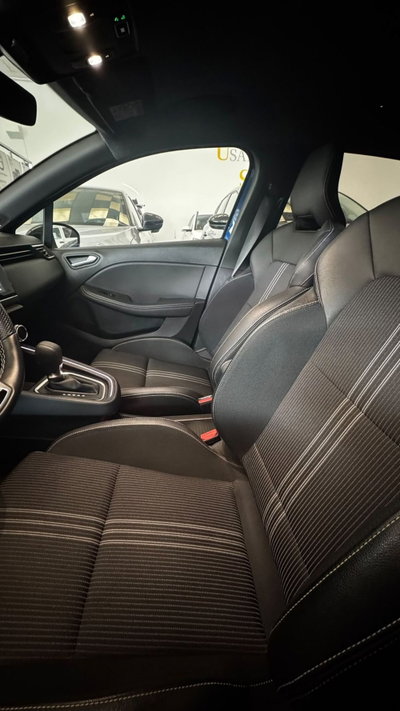 Renault Clio Full Hybrid E-Tech 145 CV 5 porte R.S. Line (4)