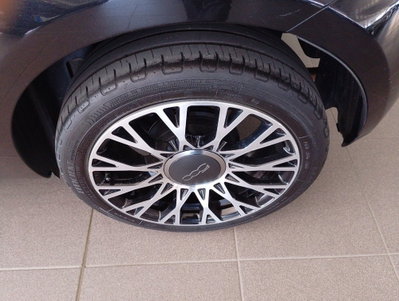 Fiat 500 1.0 Hybrid Dolcevita (12)