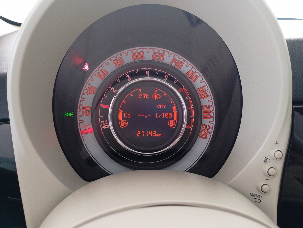 Fiat 500 1.0 Hybrid Dolcevita (17)